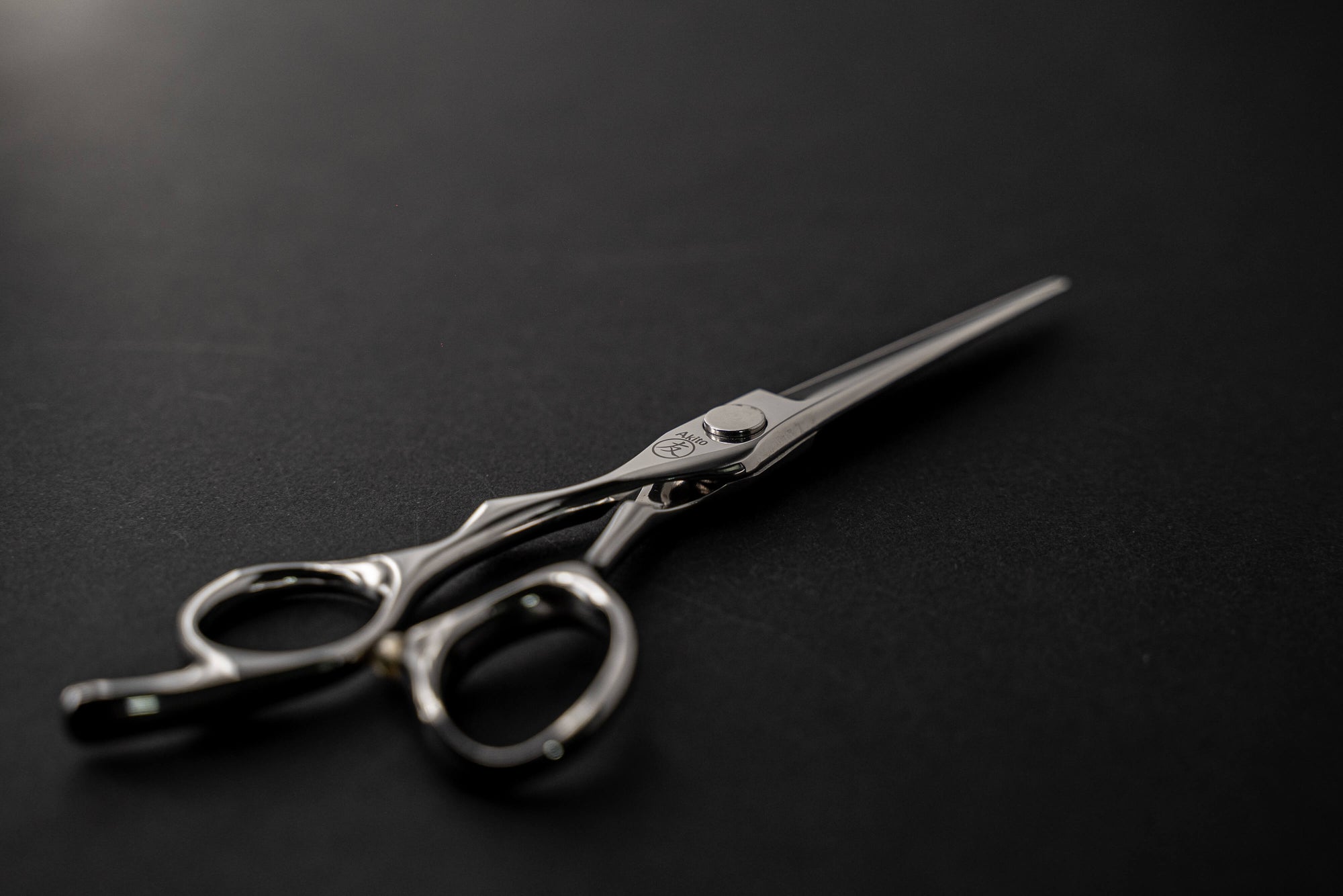 Kaito Scissors On black angle